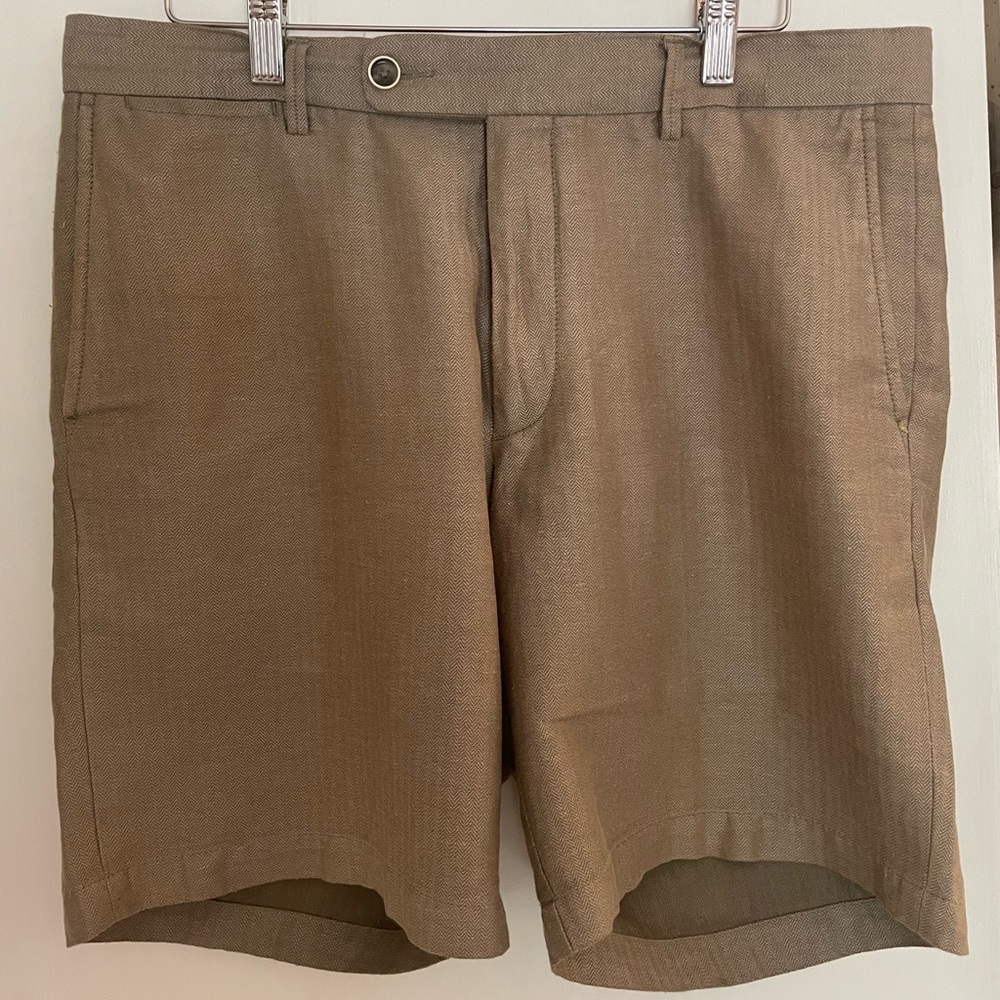 Peter Millar Crown Cool shorts, size 33, brown